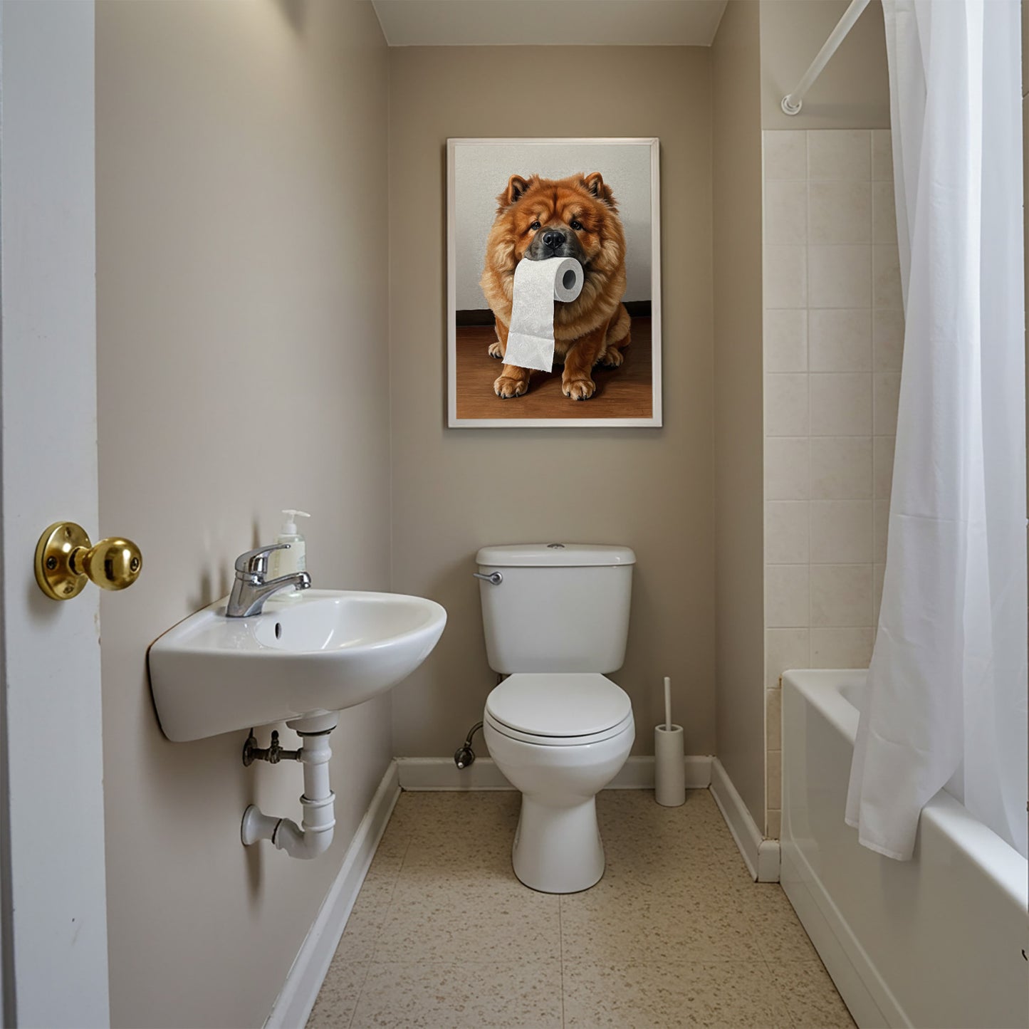 Poster humour WC Chow-Chow encadré au-dessus des toilettes, salle de bain beige et rideau de douche