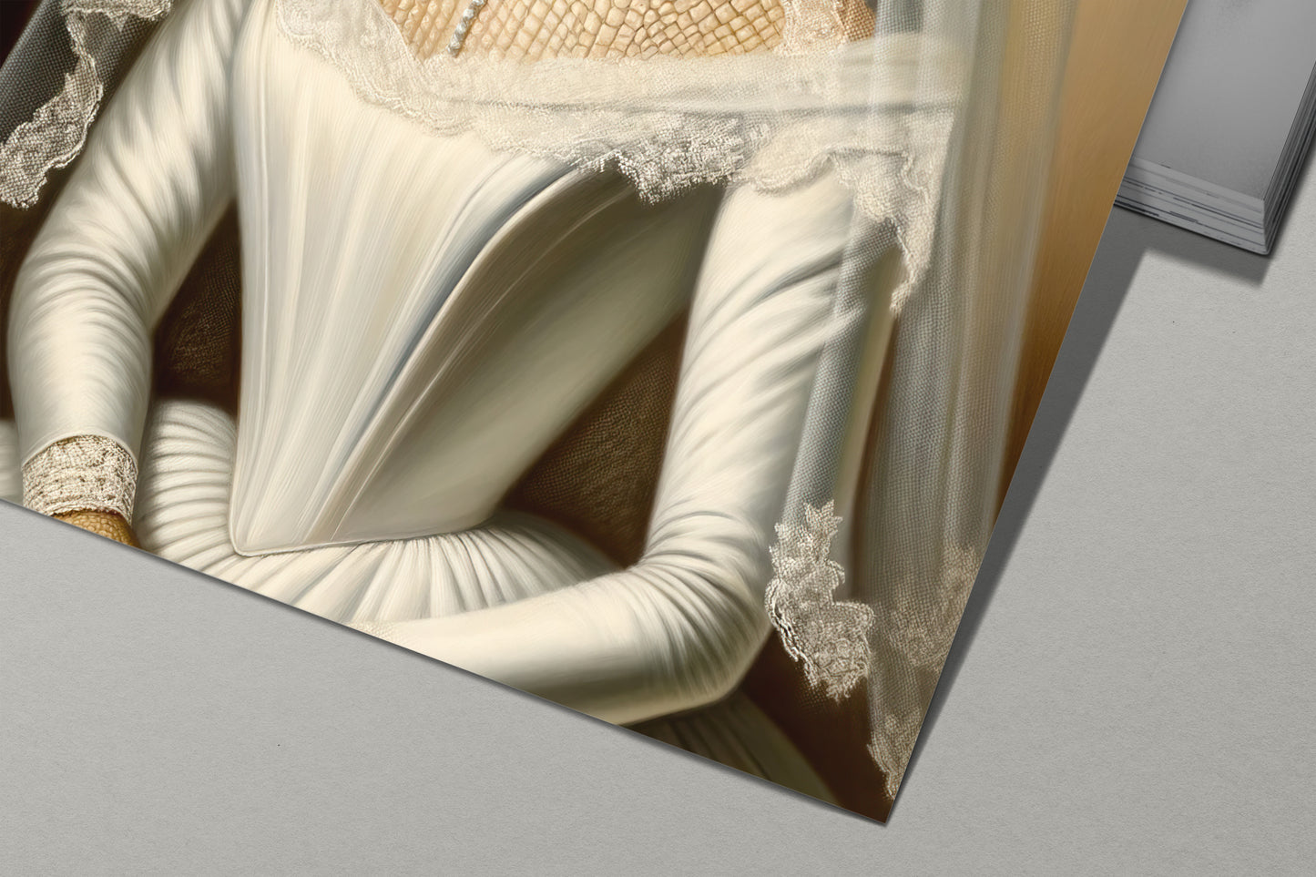 Détail du poster lézard en robe de mariée : corsage ivoire plissé et manches en satin