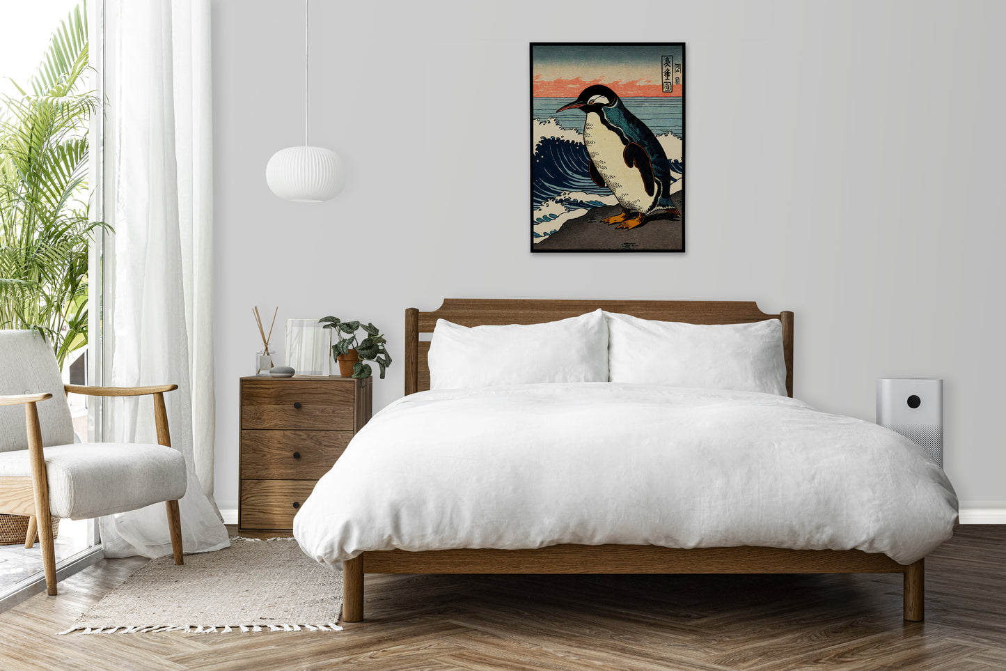Affiche pingouin ukiyo-e, cadre noir au-dessus d'un lit blanc en bois, chambre claire