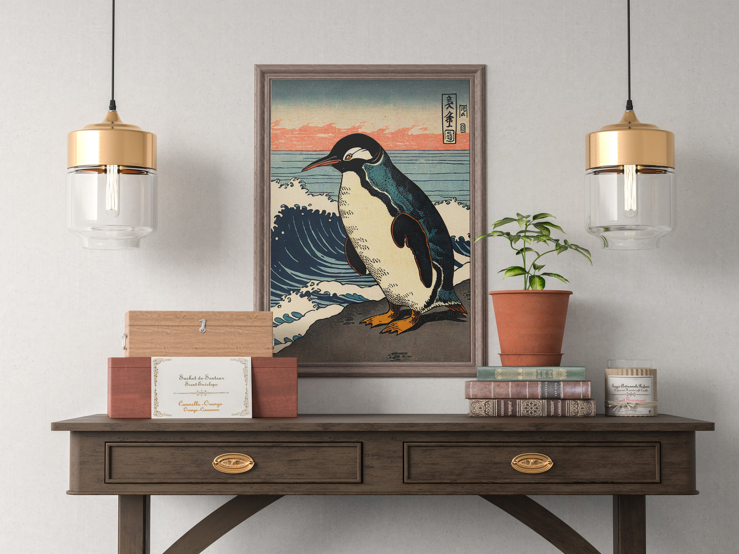 Affiche pingouin ukiyo-e, cadre bois foncé au-dessus d'une console en bois entre deux suspensions