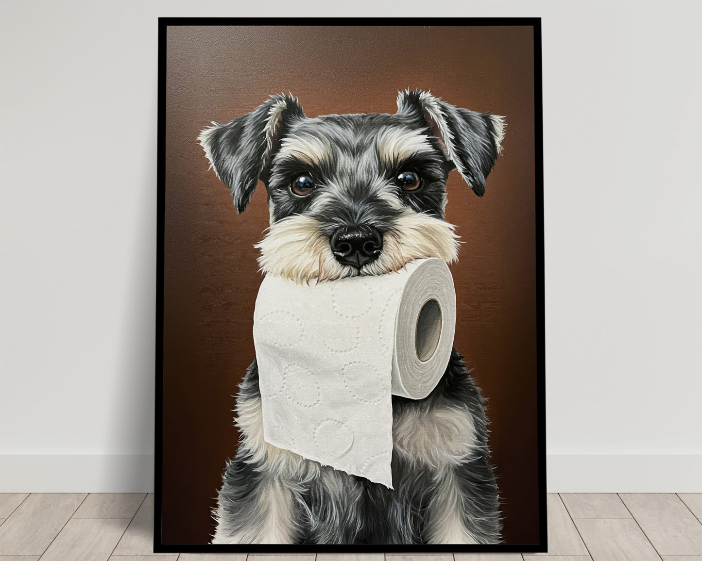 Schnauzer nain poivre et sel tenant un rouleau de papier toilette, fond brun chocolat, poster humour WC en cadre noir