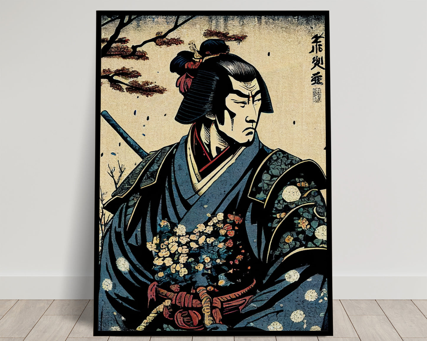 Samouraï en kimono bleu à fleurs, chignon et sabre, fond crème et calligraphie, estampe ukiyo-e, poster Balthazart Studio