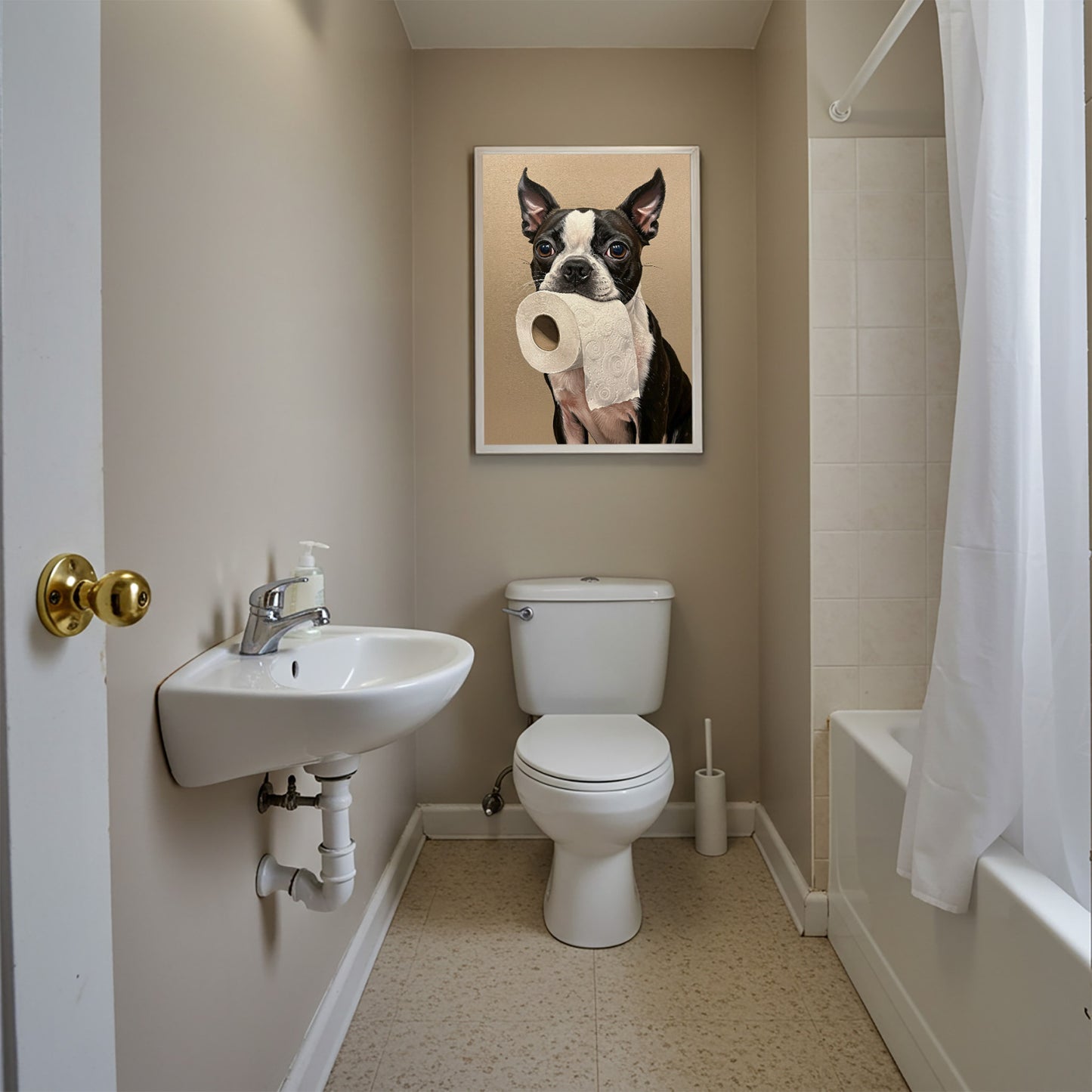 Poster humour WC Boston Terrier encadré au-dessus des toilettes, salle de bain beige et rideau de douche