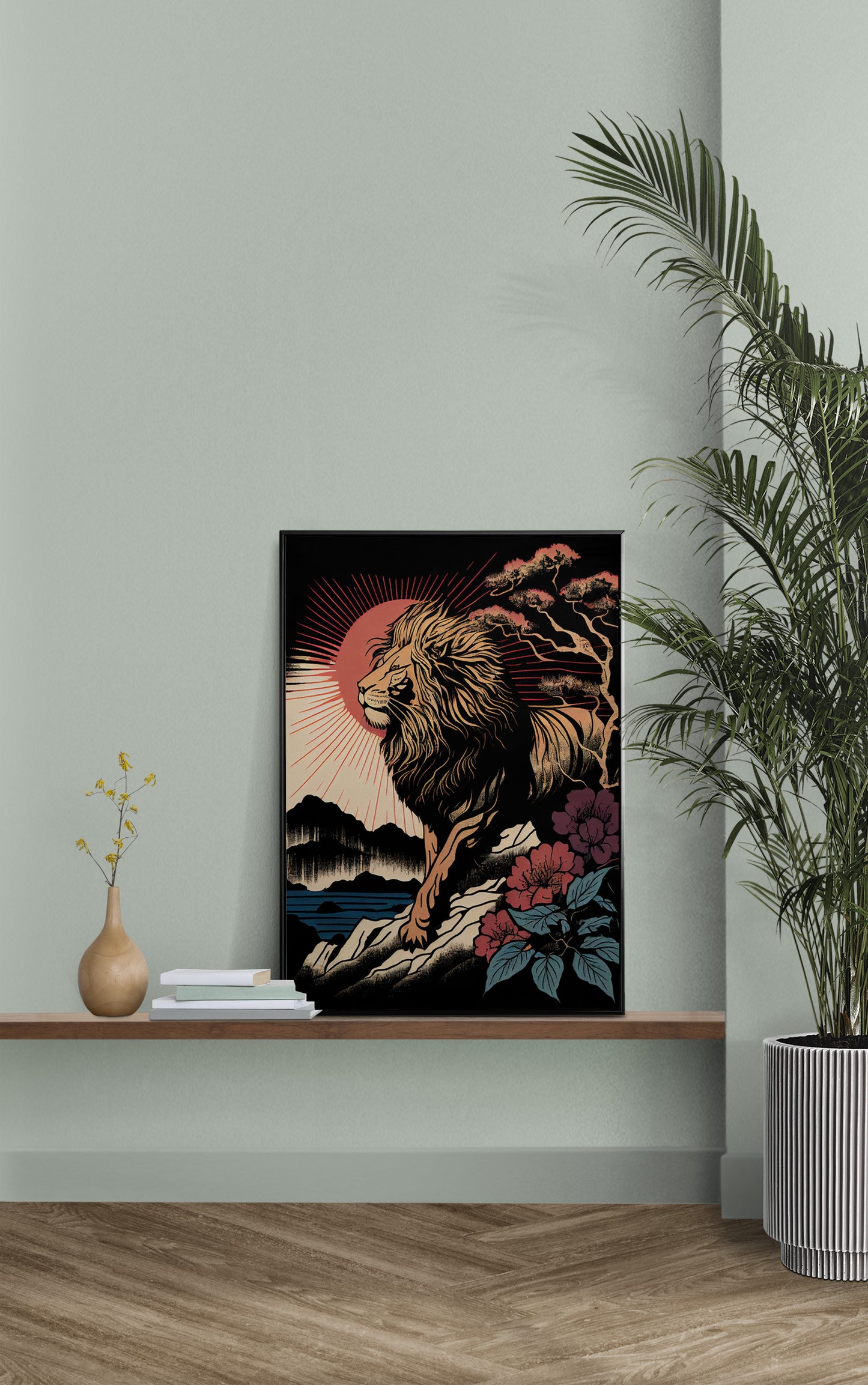 Affiche lion ukiyo-e posée sur une étagère murale, mur vert sauge et palmier en pot