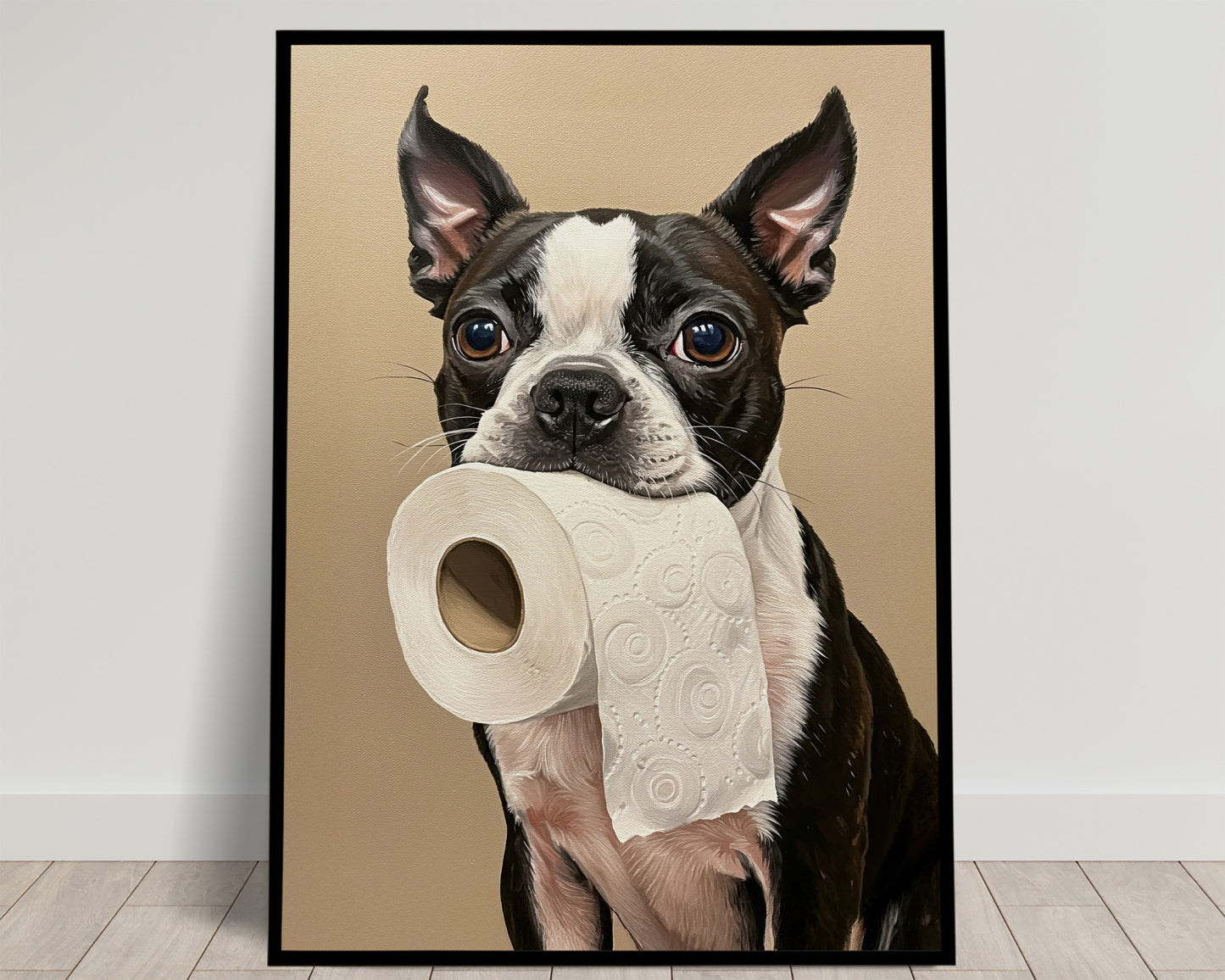 Boston Terrier noir et blanc tenant un rouleau de papier toilette dans la gueule, fond beige, poster Balthazart Studio